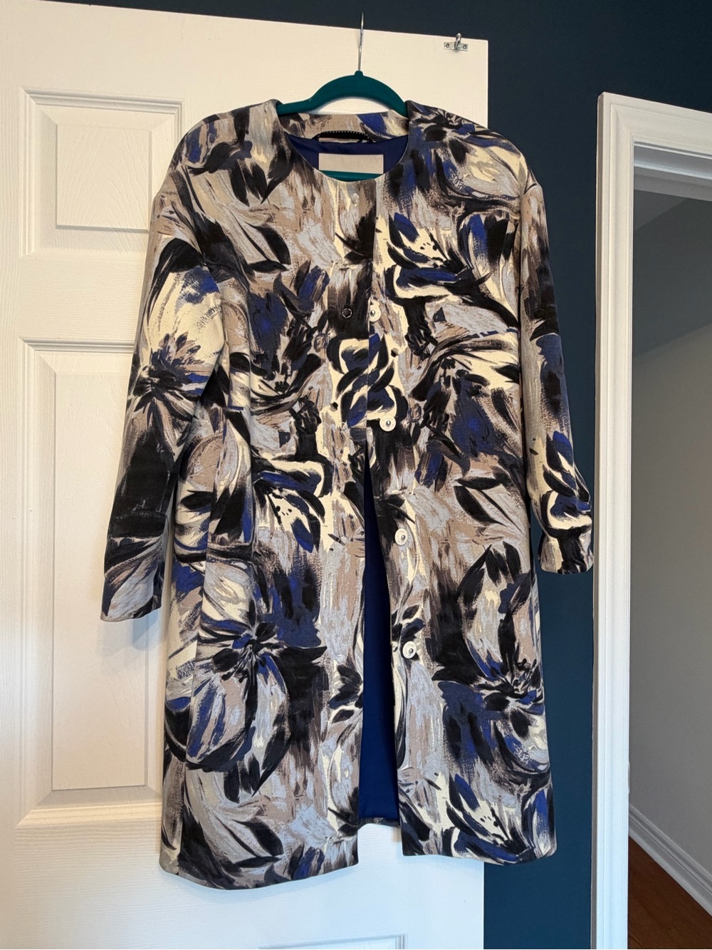 Brushstroke Floral Tunic Coat in Blue, Black & Cream